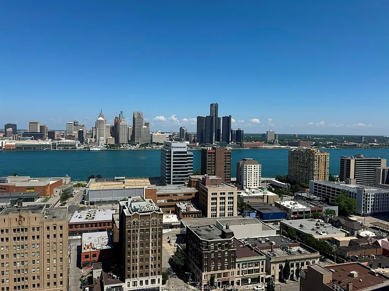 150 Park St W #2706 — Photo 7