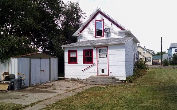 4th image of 631 4th Ave S