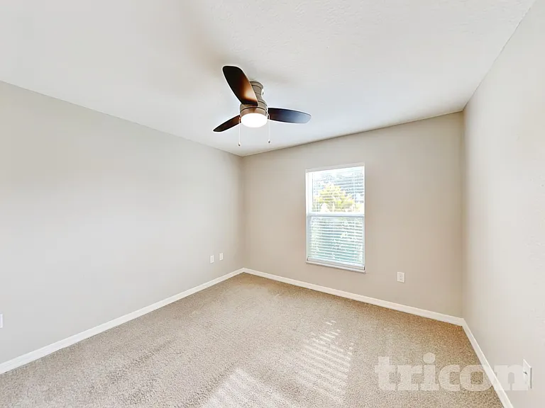 113 Solis Dr — Photo 15