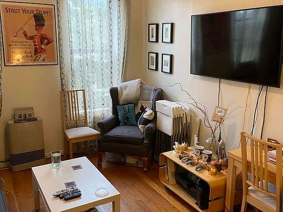 4th image of 311 Jefferson St #3LL