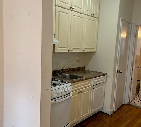4th image of 333 E 86th St APT 5B