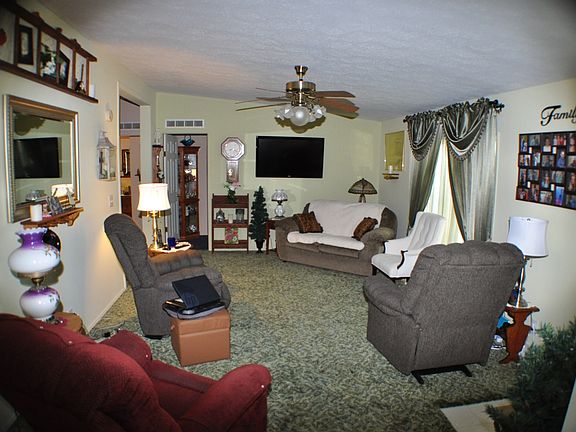 2nd image of 185 Waterside Dr. Stonecreek St. Rt. 34 E #185
