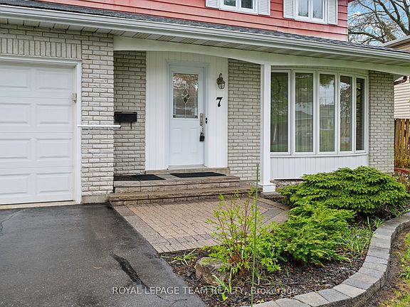 4th image of 7 Centrepark Dr