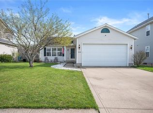 38303 Misty Meadow Trl, North Ridgeville, OH 44039