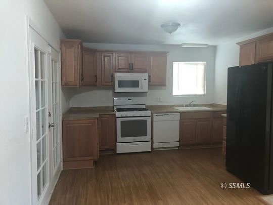 5th image of 13769 Birch St
