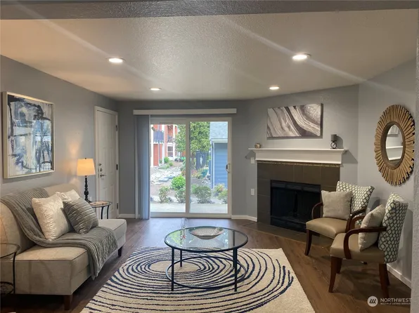 12607 SE 41st Pl #H107, Bellevue, WA 98006