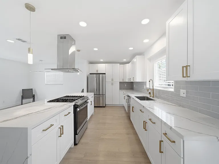 514 N Oakdale Ave #1 — Photo 12