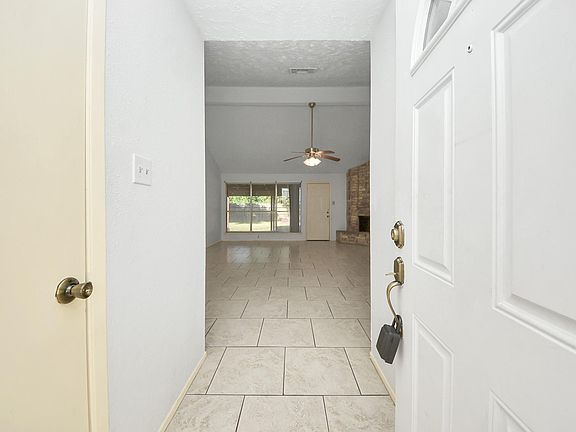 5th image of 7627 Shoshone Dr