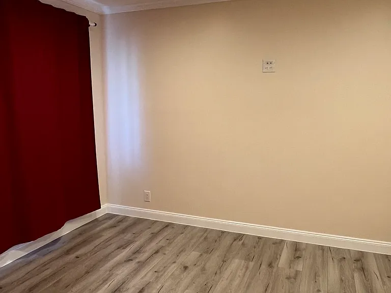 482 Walnut St #484 — Photo 5