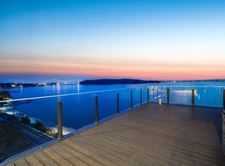 2090 Argyle Ave #602, West Vancouver, BC