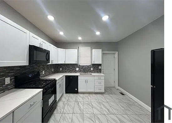 3500 Clifton Ave — Photo 12
