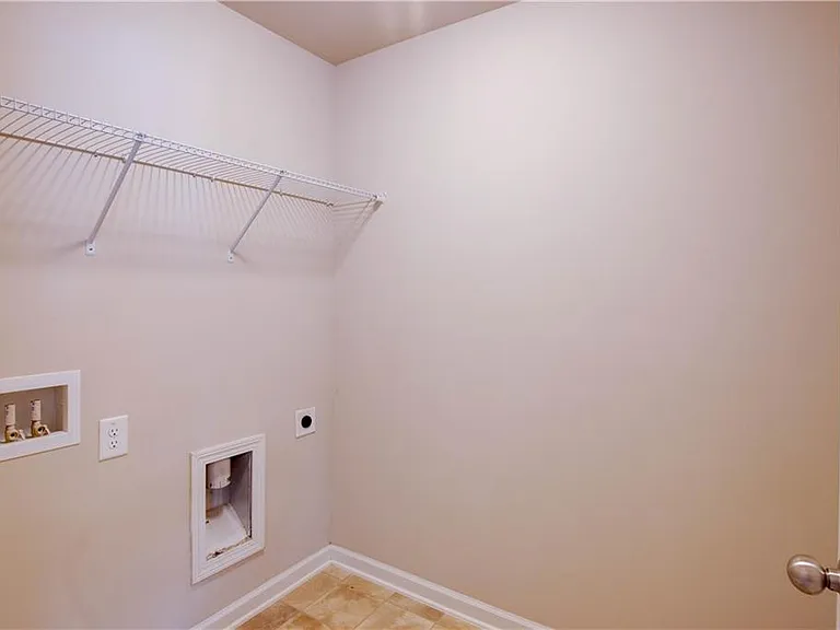 1795 Garbrooke Cv — Photo 19