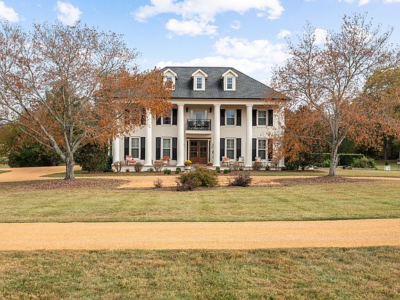 4th image of 1860 Old Natchez Trce