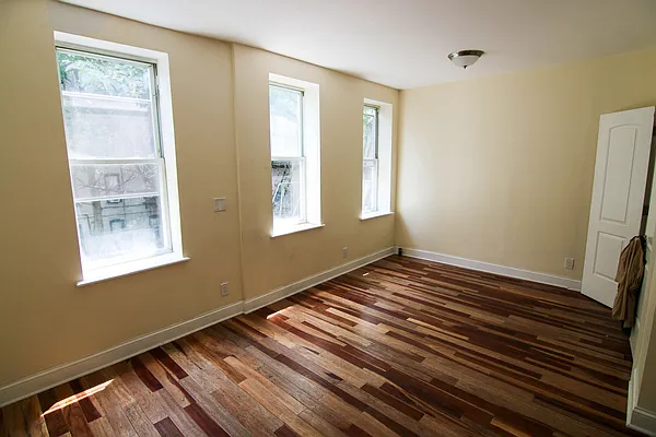 Rented by Target Realty Group | media 22