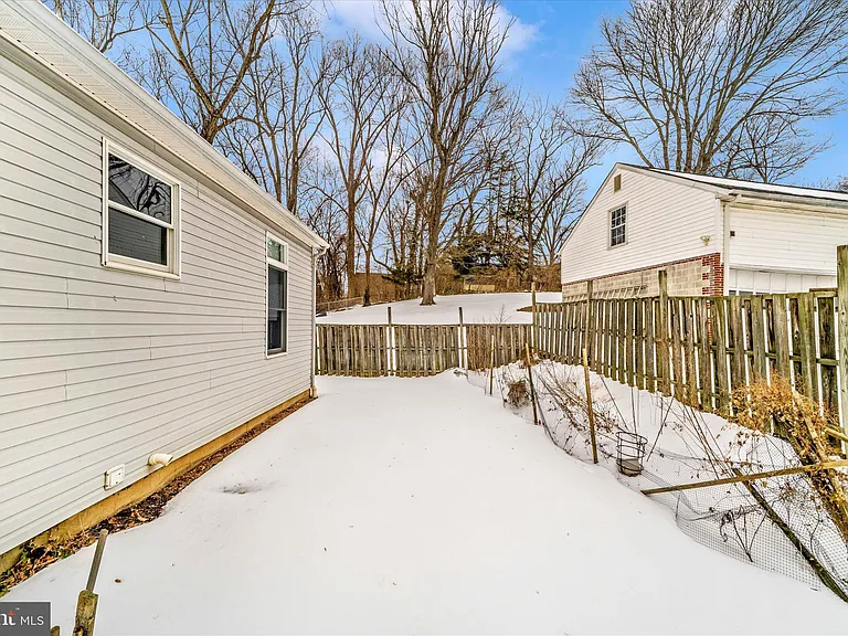 3313 Moline Rd — Photo 52