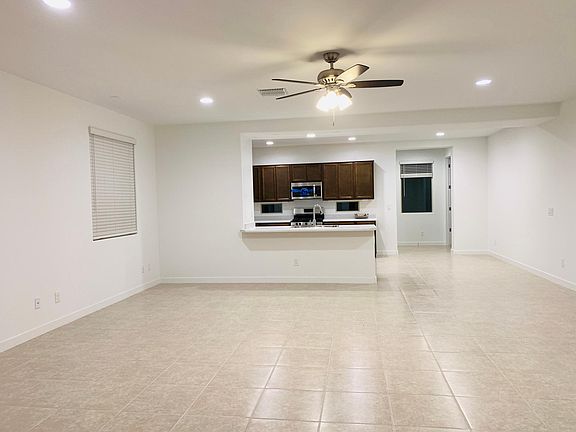 3rd image of 2224 W Donner Dr