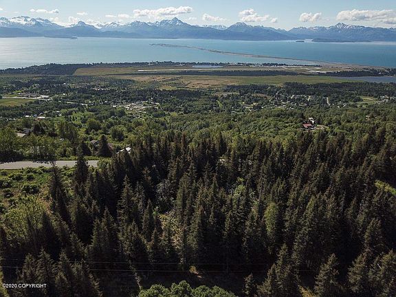 5th image of 1908 Skyline Dr