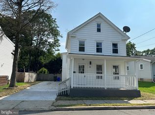 71 Carpenter St, Woodbury, NJ 08096