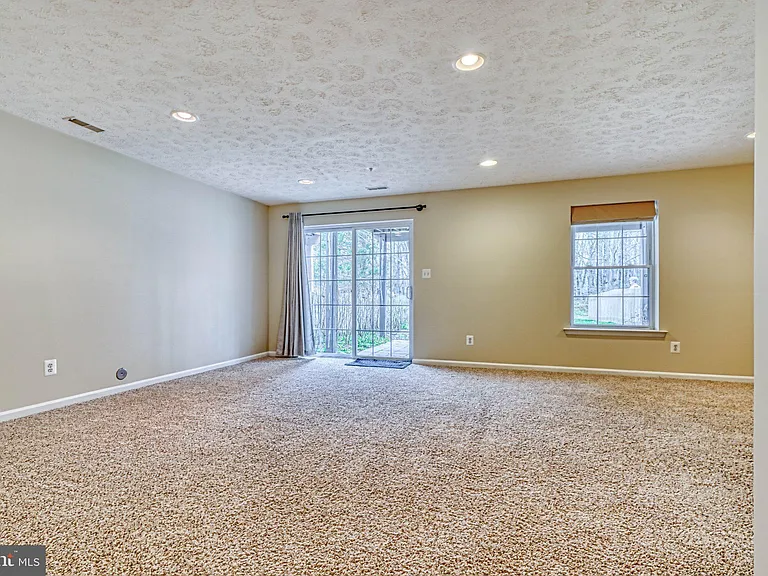 206 Colgate Dr — Photo 29