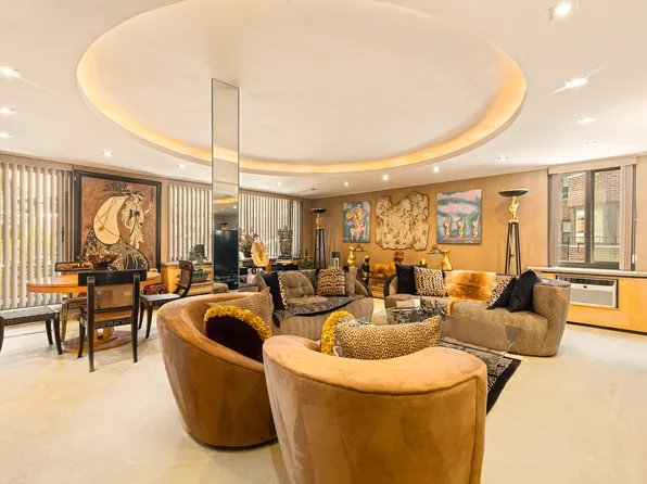 425 East 63rd Street image 13 of 28