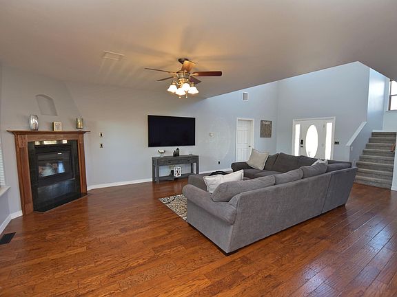 4th image of 721 Sunrise Ct