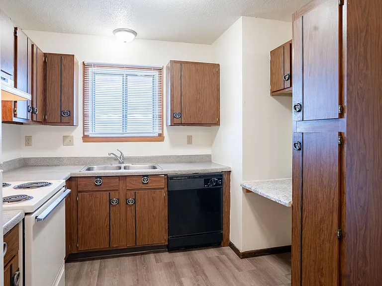 West Fargo, ND Parkwest Gardens | 11A | Kitchen