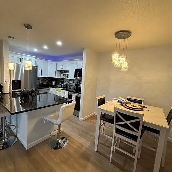 5713 Foxlake Dr #4 — Photo 6