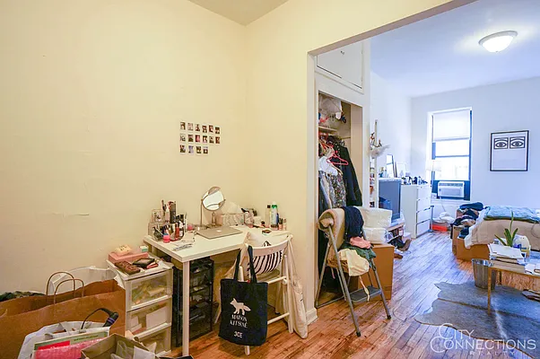 Rented by City Connections Realty | media 17