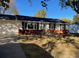 220 Lakin St, Osage City, KS 66523