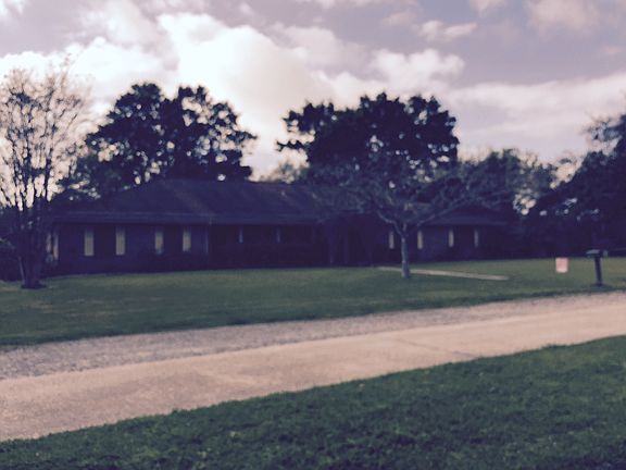 3rd image of 218 Estate Dr