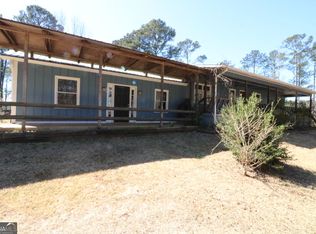 775 Rock Mills Rd, Lagrange, GA 30240