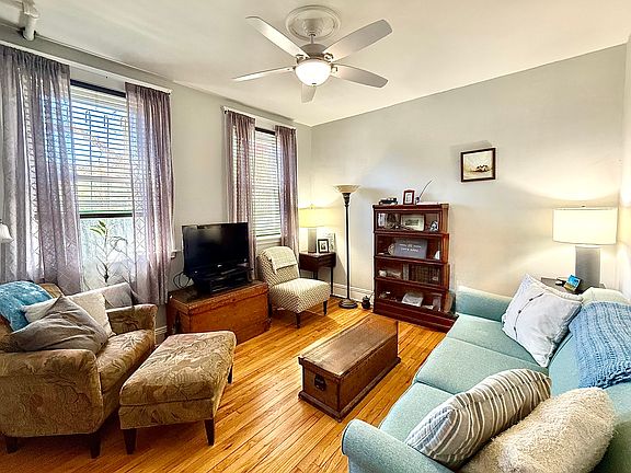 4th image of 246 S Huntington Ave APT 1