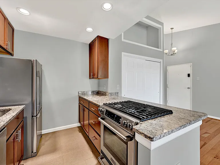 116 Mountain Rd #3C — Photo 5