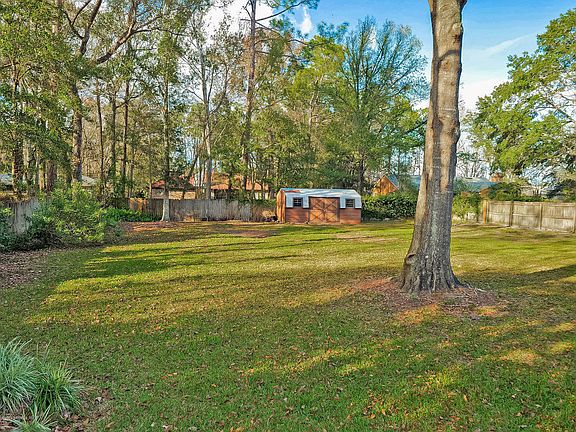 4th image of 2871 Mandarin Meadows Dr S