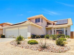 3121 Crowne Dr, Palmdale, CA 93551