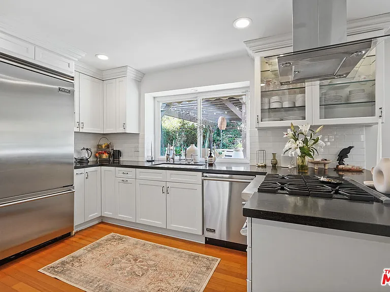 5025 Dantes View Dr — Photo 4