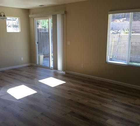 Living room/Dining/Sliding door to backyard