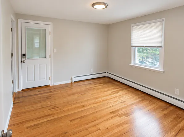 997 Broadway, Raynham, MA