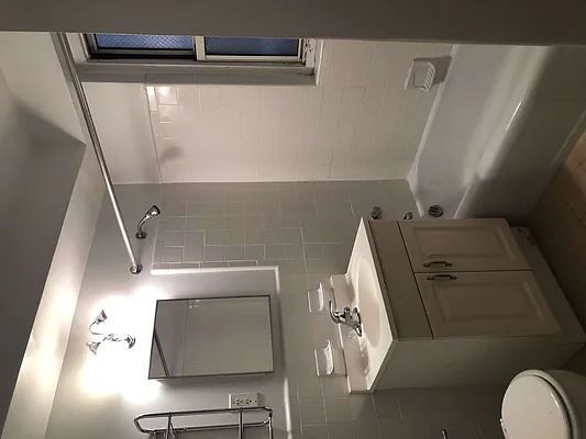 Rented by Mark Greenberg Real Estate | media 2