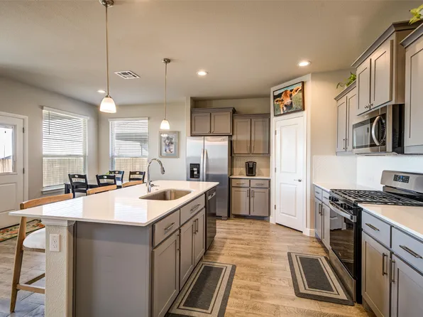 145 Hawksbill Ln, Rhome, TX 76078