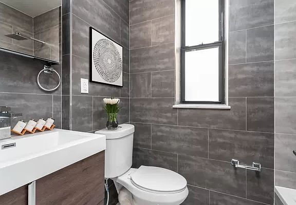 5th image of 921 Washington Ave #652