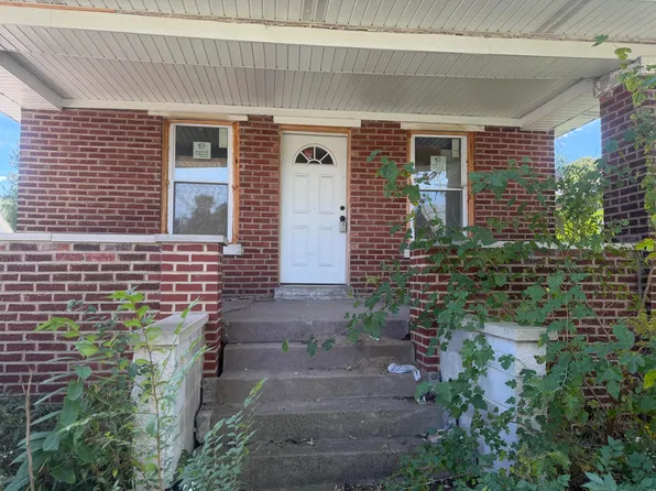 225 W 37th Ave, Gary, IN 46408