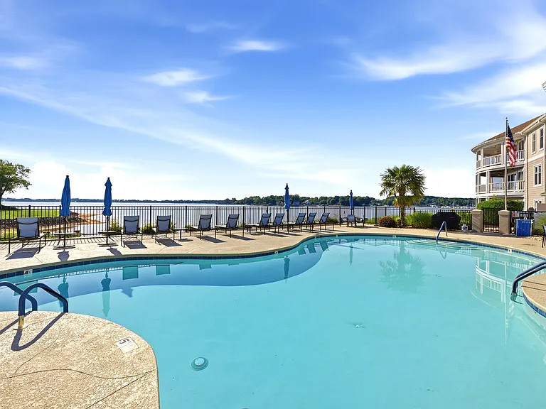 18591 Vineyard Point Ln — Photo 40