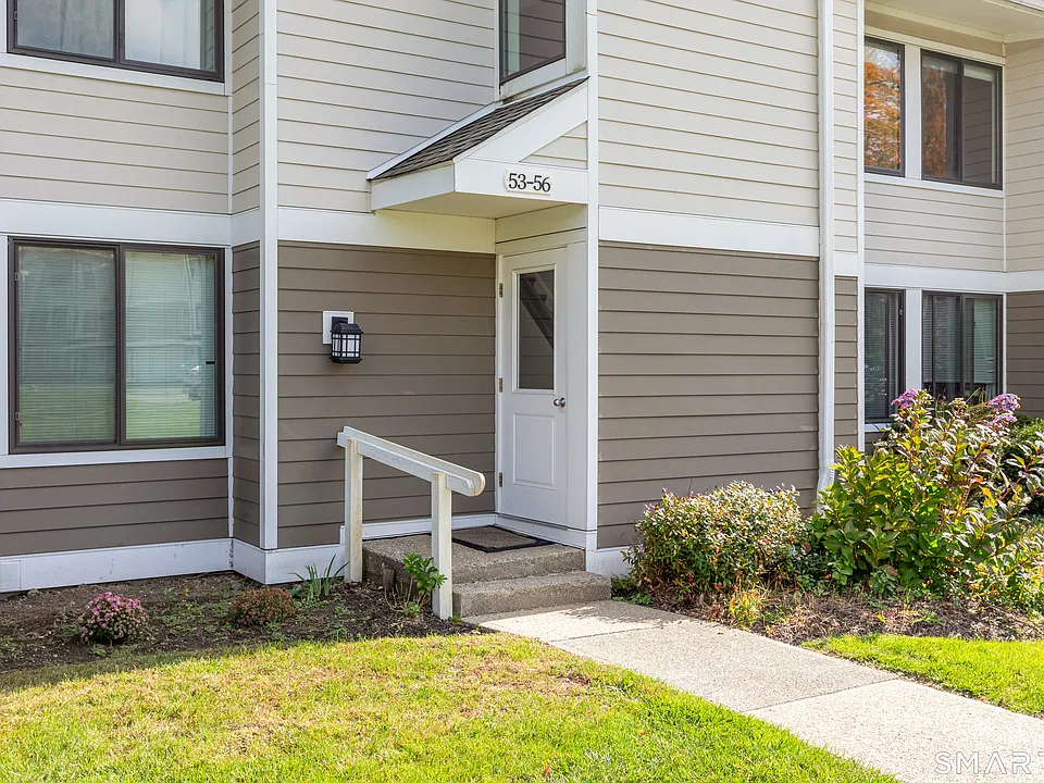 55 Lawson Ln #55