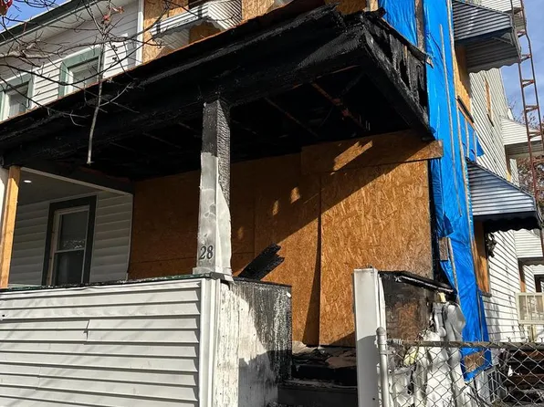 28 Howell St, Trenton, NJ 08610