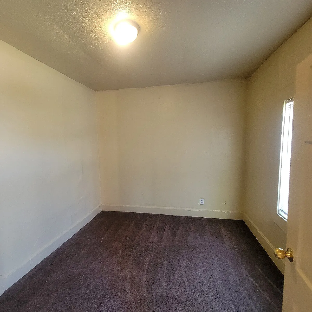 Building Photo - 1406 Deloss St
