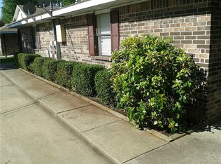 1010 Benton St, Bentonville, AR 72712