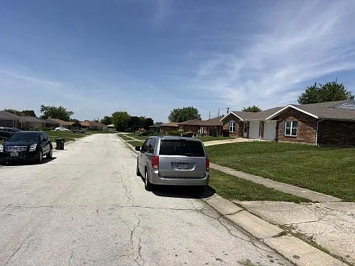 4303 Drowfield Dr — Photo 4