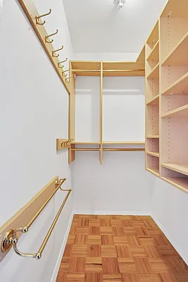 Sold by Compass | media 9