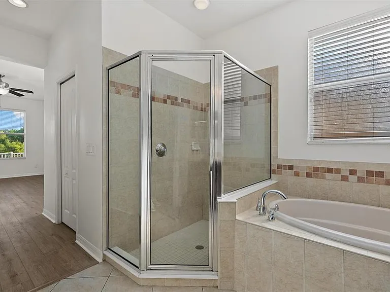 12808 Hampton Hill Dr — Photo 24